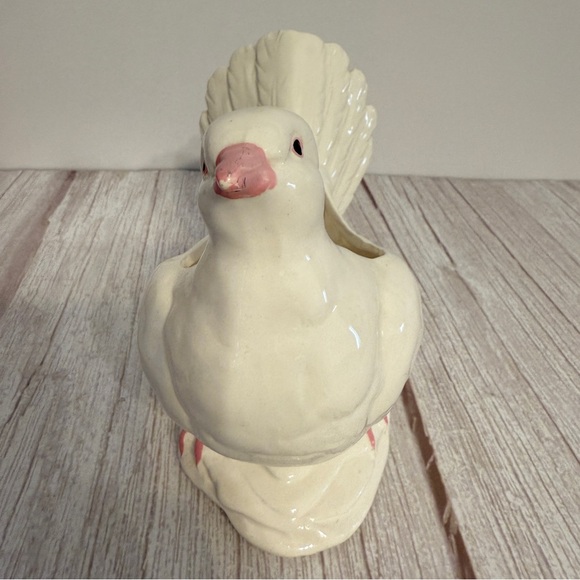 5" Ceramic White Dove Pigeon Bird Planter Figurine Made in Japan Vintage Chip - Picture 2 of 10